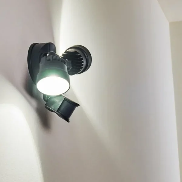 hofstein Applique murale d'extérieur Emmerlev LED Noir, 2 lumières, Détecteur de mouvement* Lampes Modernes