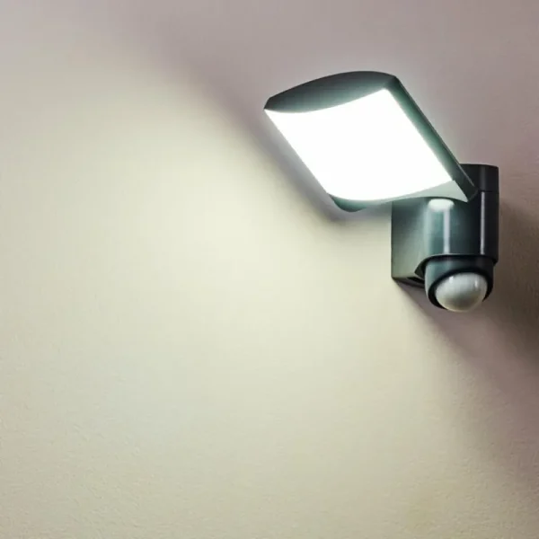 hofstein Applique murale d'extérieur Larvik LED Anthracite, 1 lumière, Détecteur de mouvement* Lampes Modernes