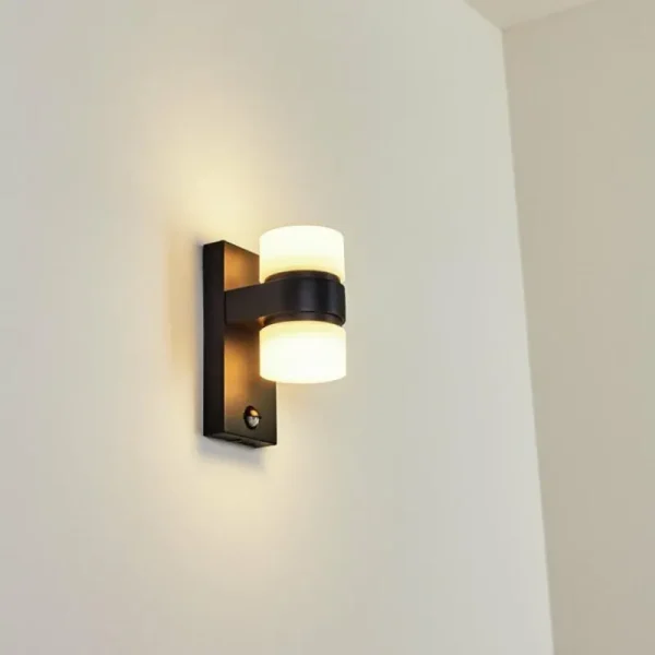 hofstein Applique murale d'extérieur Tiarp LED Noir, 2 lumières, Détecteur de mouvement* Lampes Modernes