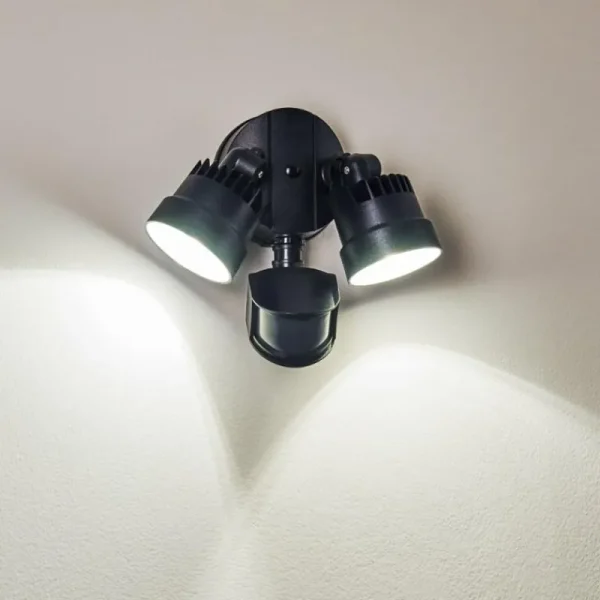hofstein Applique murale d'extérieur Emmerlev LED Noir, 2 lumières, Détecteur de mouvement* Lampes Modernes