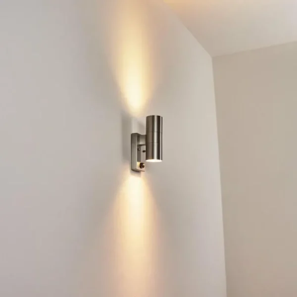 hofstein Applique murale d'extérieur Bessiebelle Acier inoxydable, 2 lumières, Détecteur de mouvement* Lampes Modernes