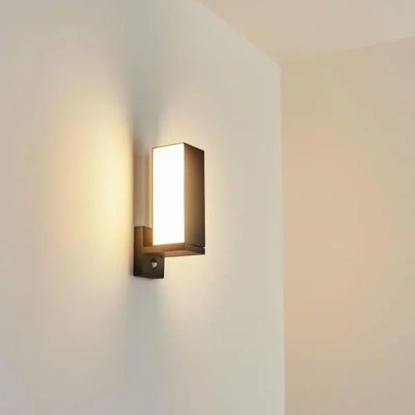 hofstein Applique murale d'extérieur Swanek LED Anthracite, 1 lumière, Détecteur de mouvement* Lampes Modernes