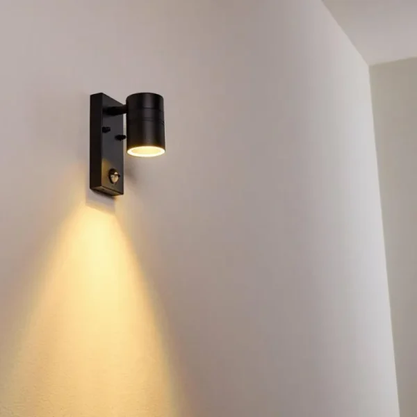 hofstein Applique murale d'extérieur Froslev LED Noir, 1 lumière, Détecteur de mouvement* Lampes Modernes