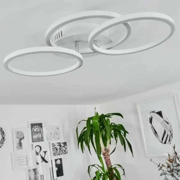 hofstein Plafonnier Xena LED Blanc, 1 lumière, Télécommandes* Lampes Modernes
