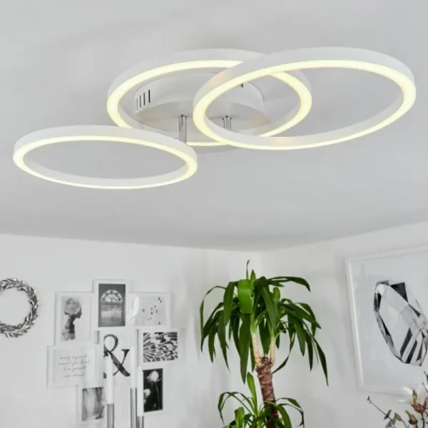 hofstein Plafonnier Xena LED Blanc, 1 lumière, Télécommandes* Lampes Modernes